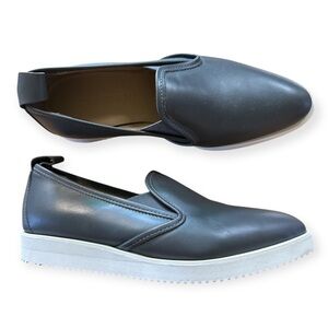 EVERLANE | The Leather Street Shoe in Dark Gray